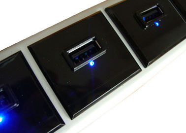 striscia di potere di carico di USB del porto di 5V 2.1A Smart 7, striscia montabile di potere con USB