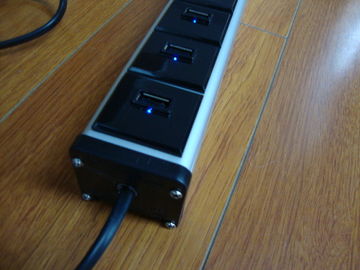Striscia di potere della porta USB di multiplo 11 con protezione dell'impulso per la casa/l'uso commerciale