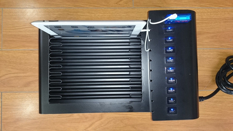 Stazione di carico da tavolo di USB del porto dell'acciaio inossidabile 10 per elettronica/Ipad/telefono cellulare